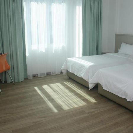 Citi Hotel Miri Exterior foto